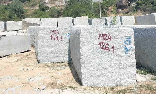 da granite.jpg