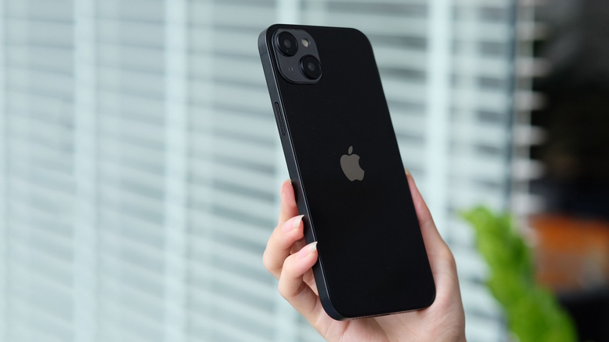 iphone 15 đen.jpg