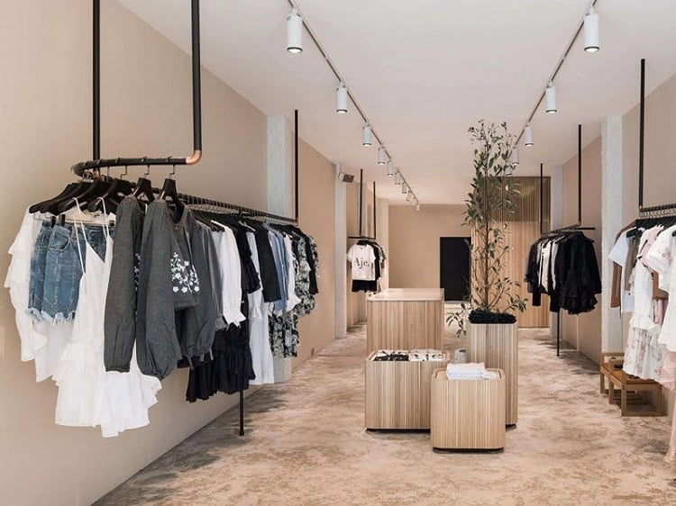 thiet-ke-shop-quan-ao-nho-10m2.png