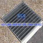 manhole.jpg