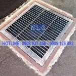 manhole1.jpg